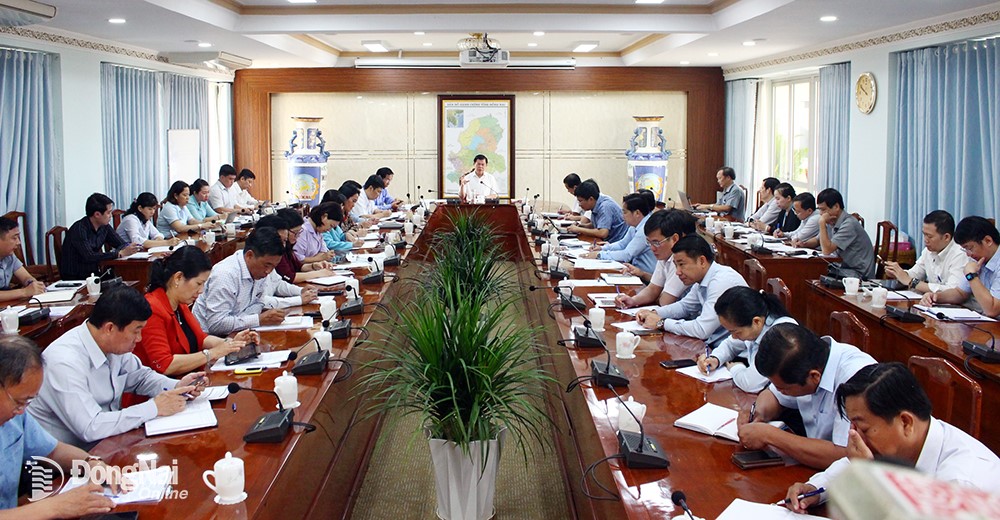 hong linh.jpg
