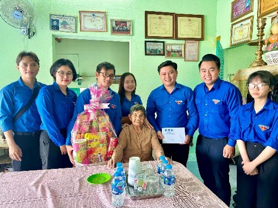 tang qua vinh cuu 2.jpg